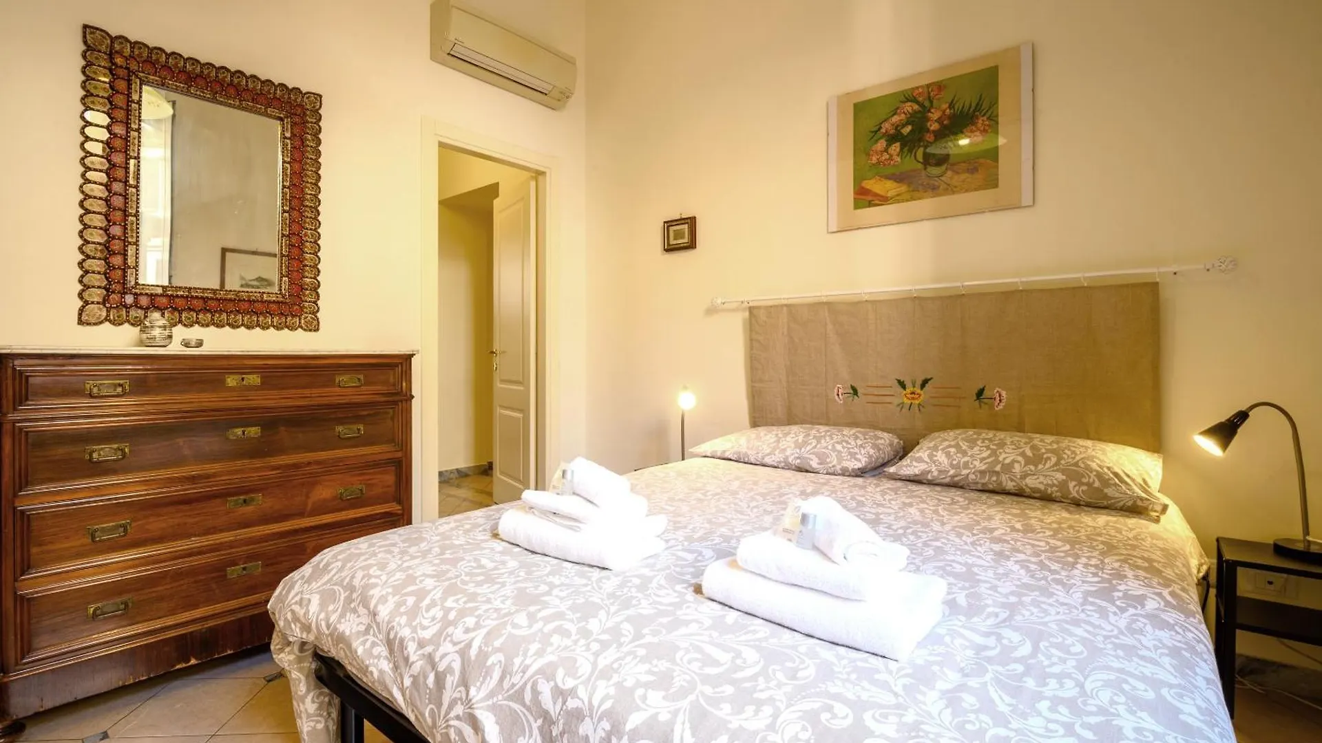 Quattro Cantoni Apartment Monti Rome 0*,  Italy