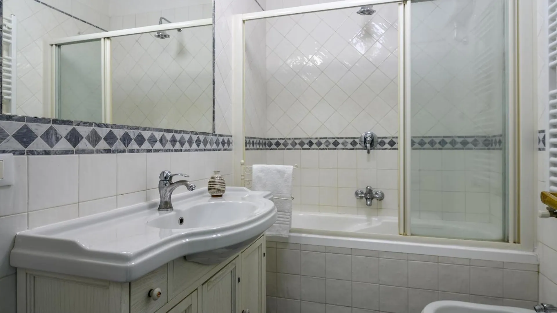 Quattro Cantoni Apartment Monti Rome